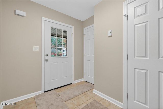 4043 Chaucer Place, Guilderland, NY 12159