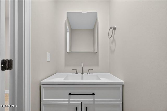 4043 Chaucer Place, Guilderland, NY 12159