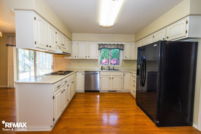 6445 Hickory Hollow Court, Flint, MI 48532