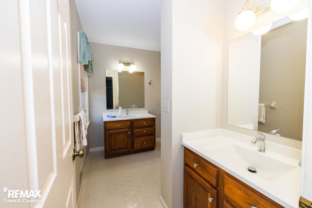 6445 Hickory Hollow Court, Flint, MI 48532