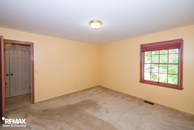 6445 Hickory Hollow Court, Flint, MI 48532