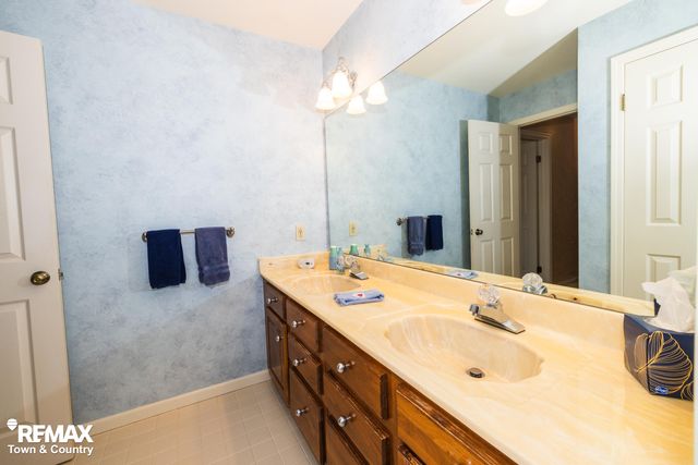 6445 Hickory Hollow Court, Flint, MI 48532