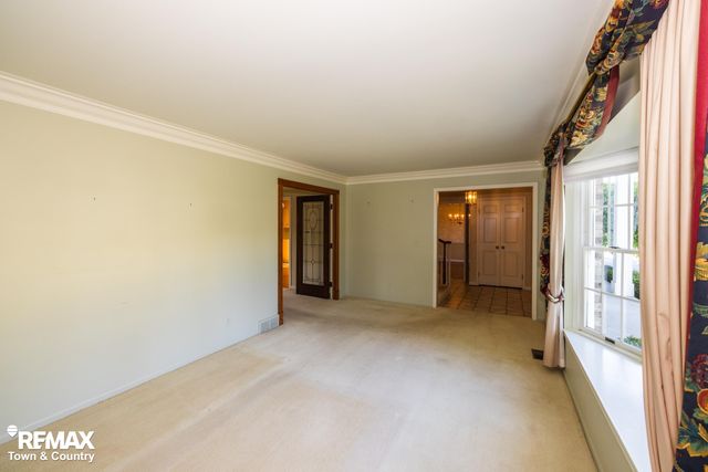 6445 Hickory Hollow Court, Flint, MI 48532
