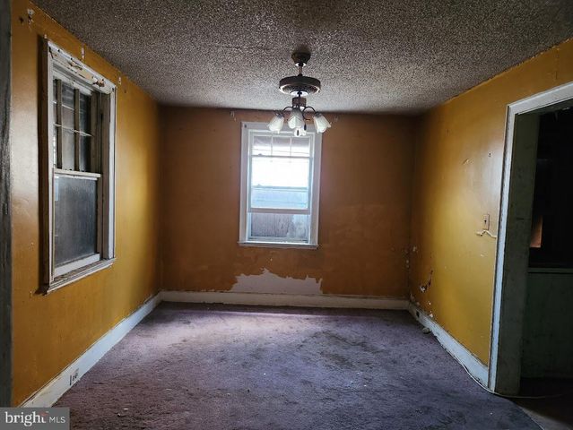 2894 TUCKAHOE RD, Camden, NJ 08104
