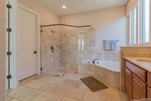 12030 UPTON PARK, San Antonio, TX 78253