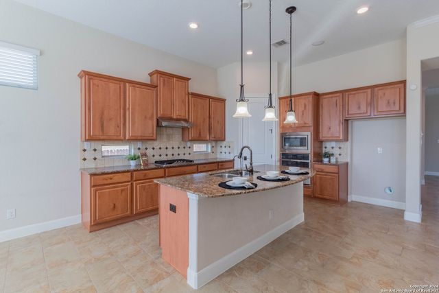12030 UPTON PARK, San Antonio, TX 78253