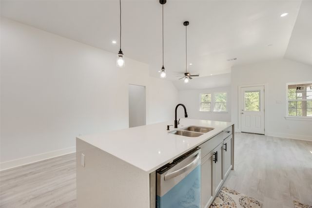 6031 Plum Dale Road, Dallas, TX 75241