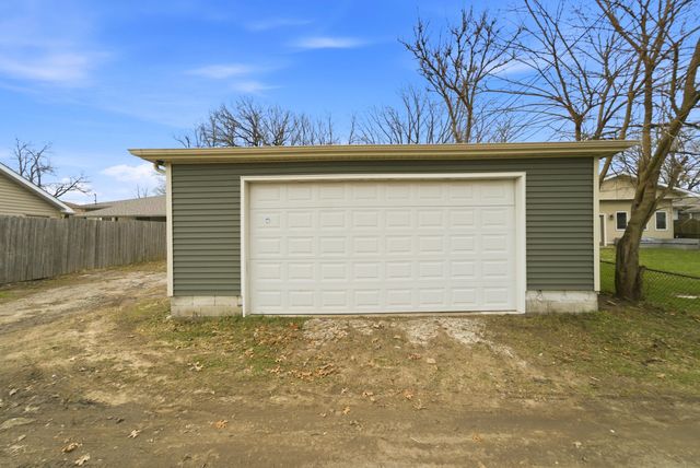 2886 Warren Street, Lake Station, IN 46405