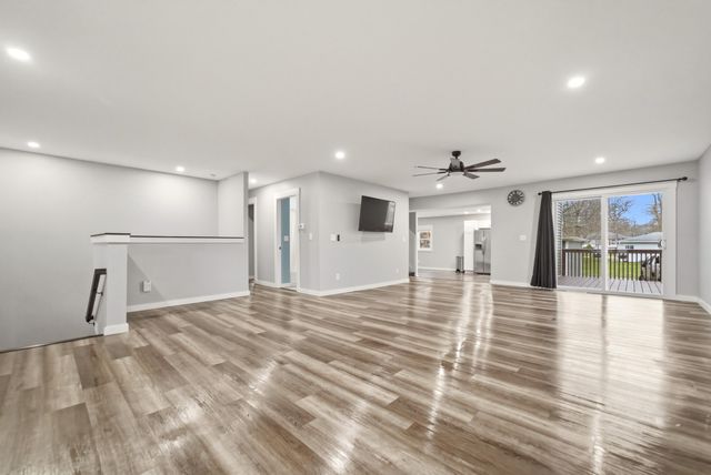 2886 Warren Street, Lake Station, IN 46405