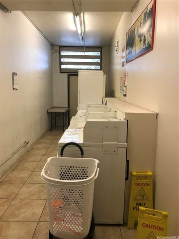 1911 Kalakaua Avenue 506, Honolulu, HI 96815