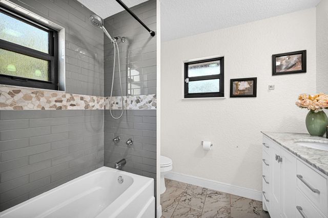 17203 N 40th Run, Loxahatchee, FL 33470