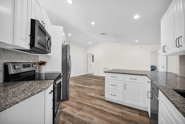 17203 N 40th Run, Loxahatchee, FL 33470