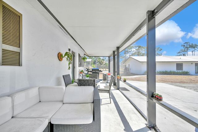 17203 N 40th Run, Loxahatchee, FL 33470