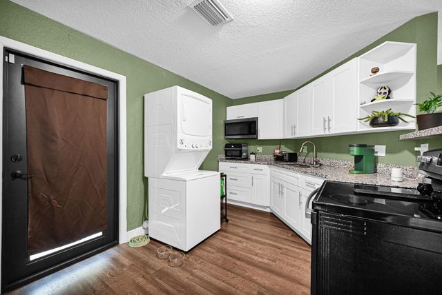 17203 N 40th Run, Loxahatchee, FL 33470