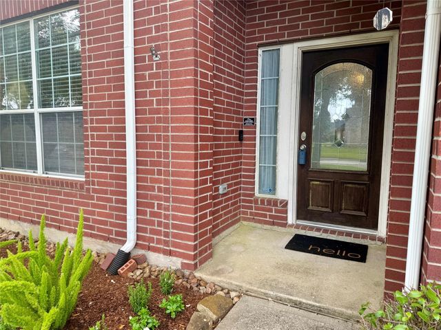 2818 White Sands Drive, Deer Park, TX 77536