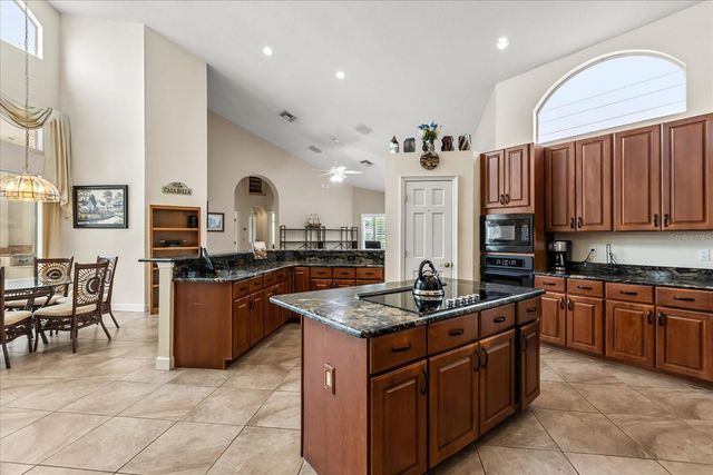 1036 GOLF VALLEY DRIVE, Apopka, FL 32712