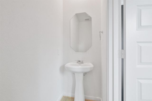 21445 Kings Guild Lane, Kingwood, TX 77339