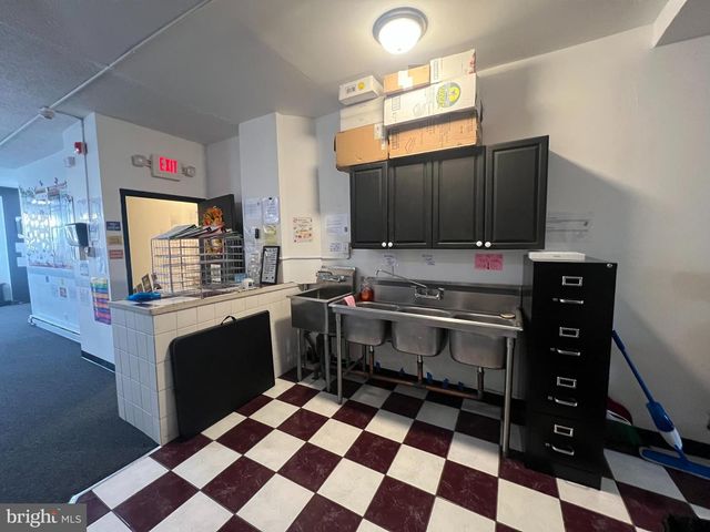 6106 LANSDOWNE AVE, Philadelphia, PA 19151