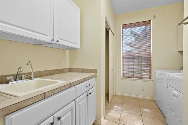 132 Cedar Ridge Dr., Rockport, TX 78382