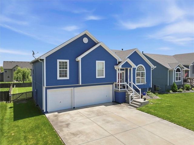 503 River Birch Road, Raymore, MO 64083