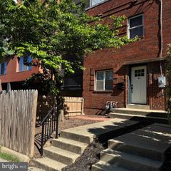 81 Q ST SW, Washington, DC 20024