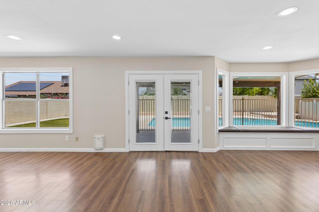 7726 W CINNABAR Avenue, Peoria, AZ 85345