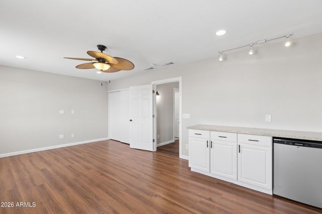 7726 W CINNABAR Avenue, Peoria, AZ 85345
