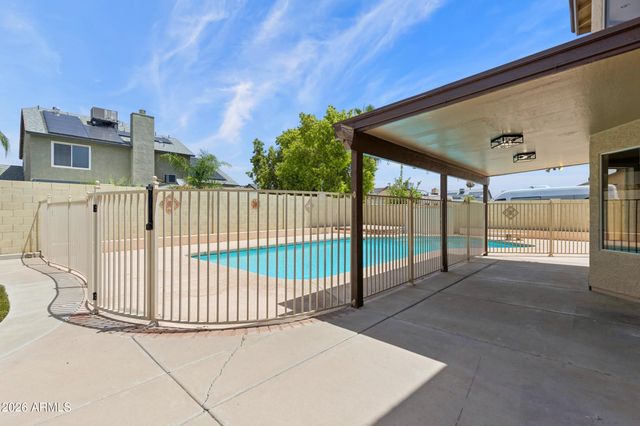 7726 W CINNABAR Avenue, Peoria, AZ 85345