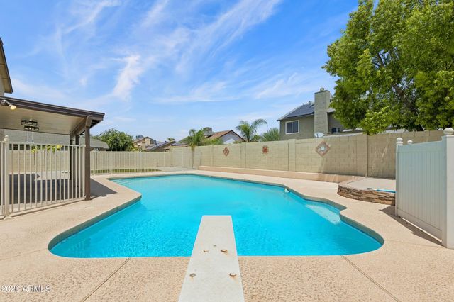 7726 W CINNABAR Avenue, Peoria, AZ 85345