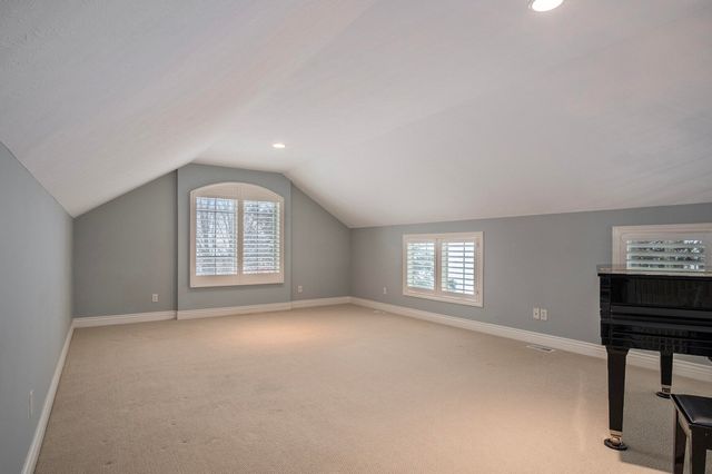 51 Peartree Lane Ne, Grand Rapids Twp, MI 49546