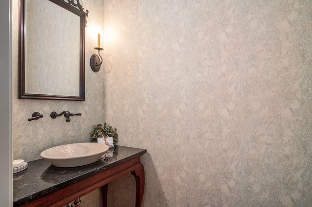 51 Peartree Lane Ne, Grand Rapids Twp, MI 49546