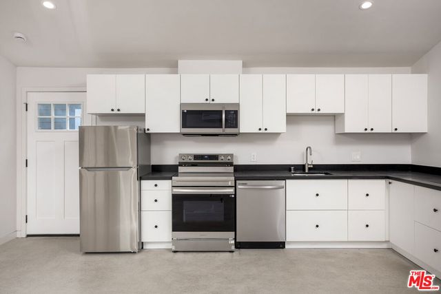 126 Franklin Court, Glendale, CA 91205