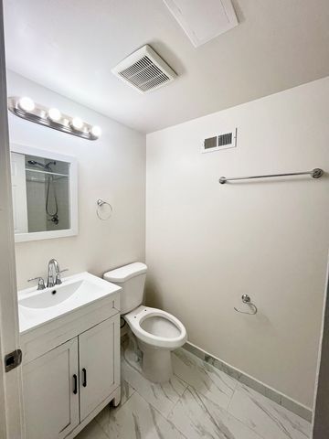 3939 W Iowa Street BE, Chicago, IL 60651