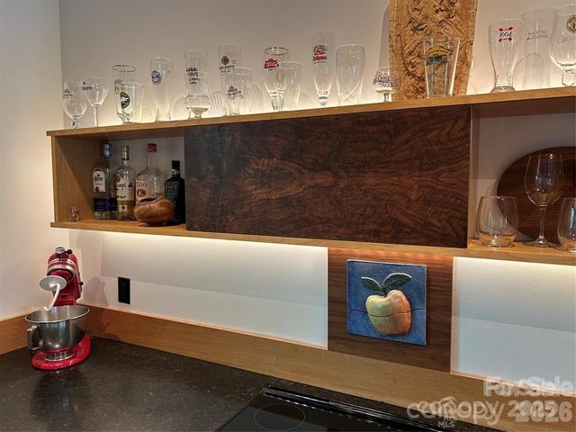 448 Mt. Mitchell Drive, Burnsville, NC 28714