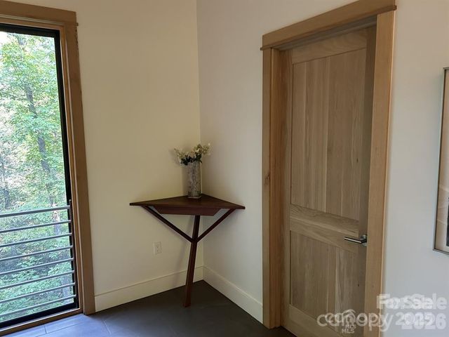 448 Mt. Mitchell Drive, Burnsville, NC 28714