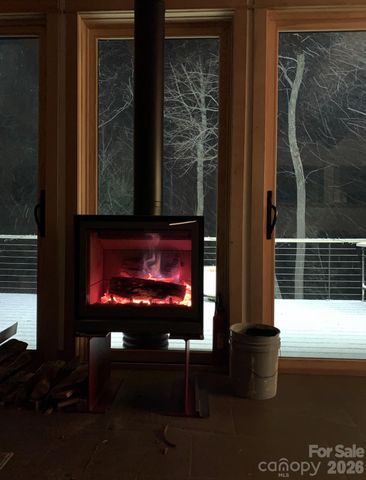 448 Mt. Mitchell Drive, Burnsville, NC 28714