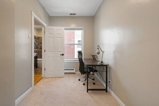 5135 S Kenwood Avenue 502, Chicago, IL 60615