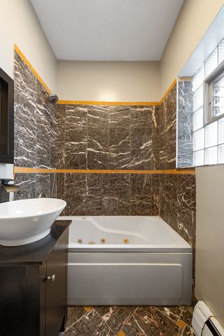 5135 S Kenwood Avenue 502, Chicago, IL 60615