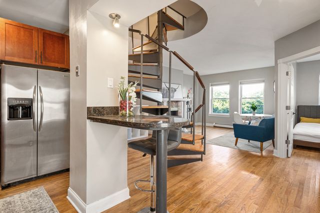 5135 S Kenwood Avenue 502, Chicago, IL 60615