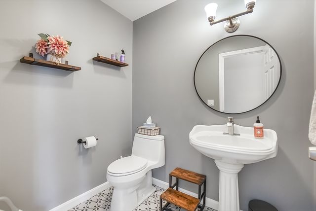 102 North St, Holden, MA 01522