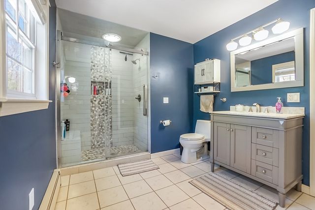 102 North St, Holden, MA 01522