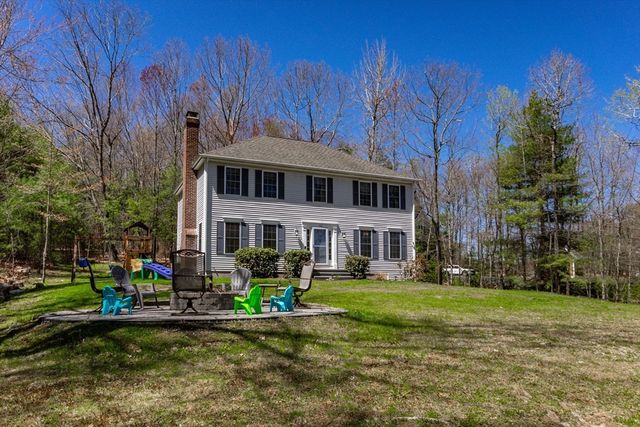 102 North St, Holden, MA 01522