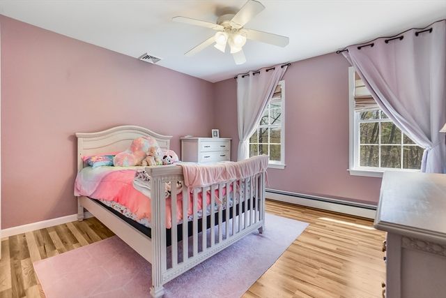 102 North St, Holden, MA 01522