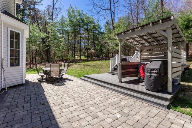 102 North St, Holden, MA 01522