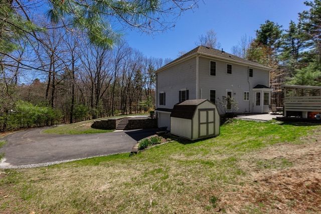 102 North St, Holden, MA 01522