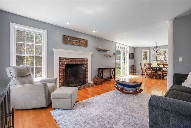 102 North St, Holden, MA 01522