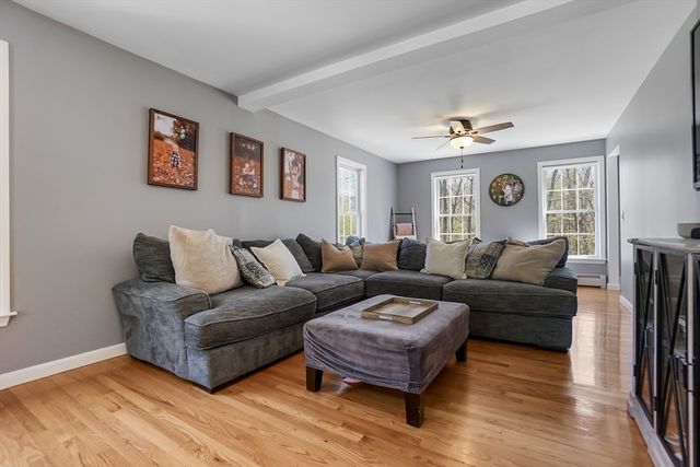 102 North St, Holden, MA 01522