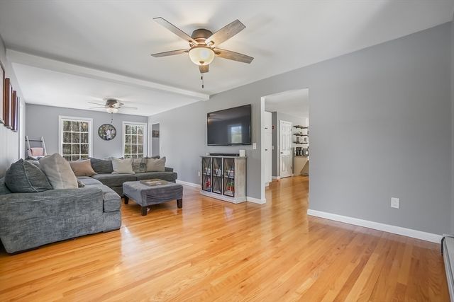 102 North St, Holden, MA 01522