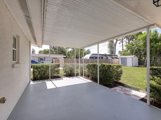 5605 9TH AVENUE DRIVE W, Bradenton, FL 34209