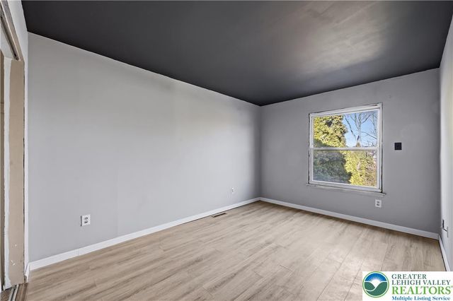 1613 Shenandoah Court, South Whitehall Twp, PA 18104